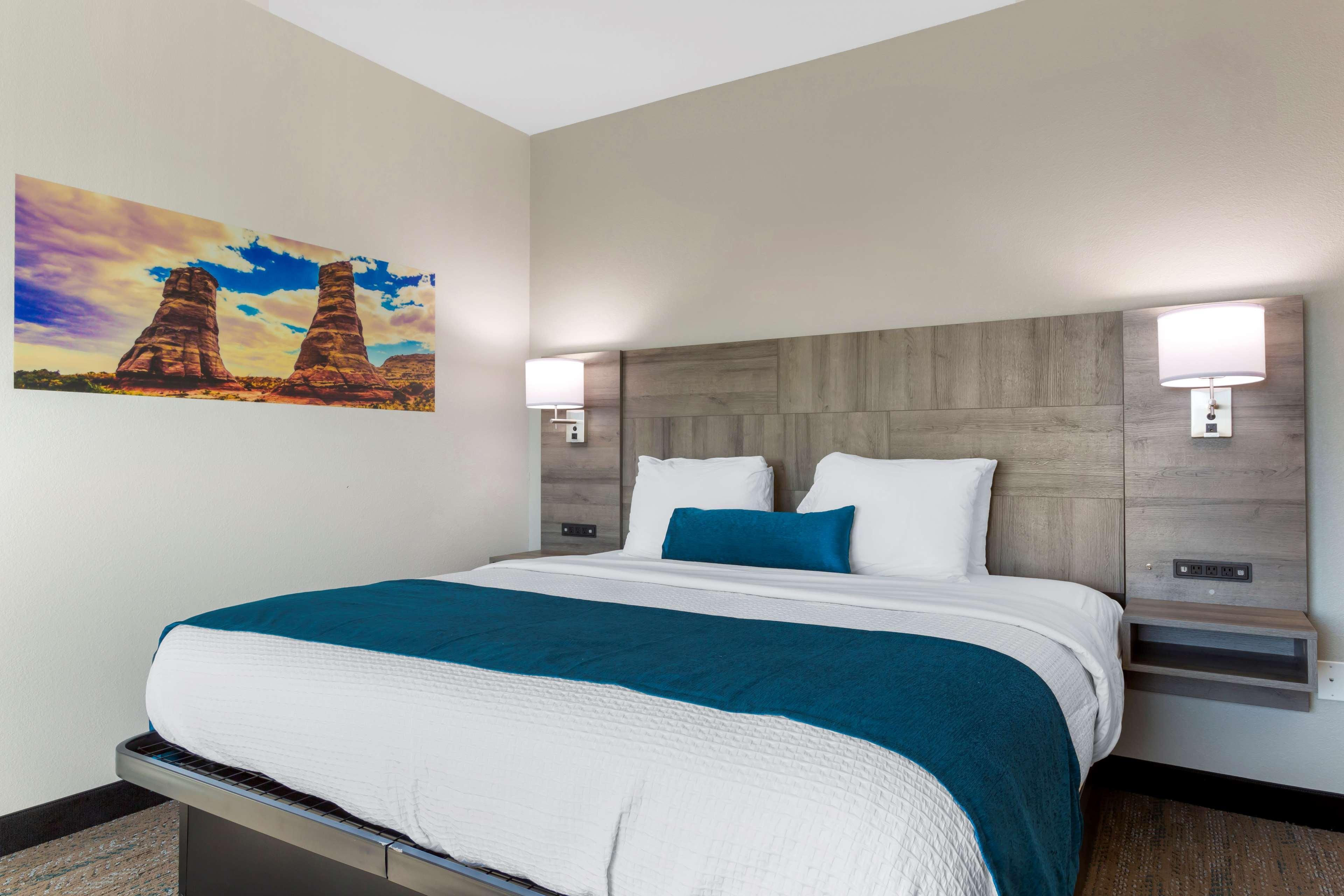 Best Western Plus Executive Residency Phoenix North Happy Valley Exterior photo