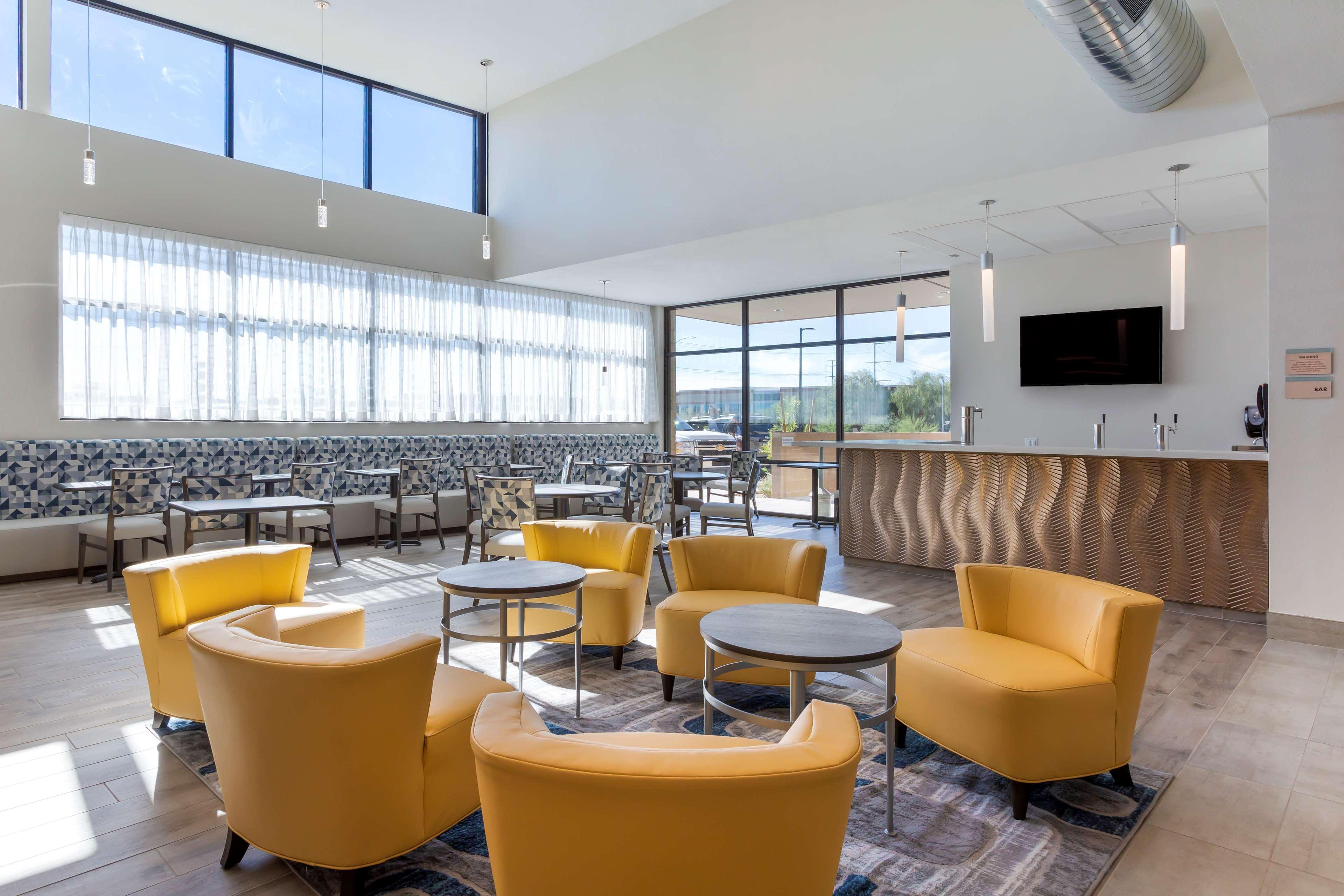 Best Western Plus Executive Residency Phoenix North Happy Valley Exterior photo