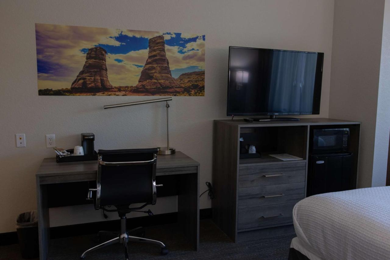 Best Western Plus Executive Residency Phoenix North Happy Valley Exterior photo