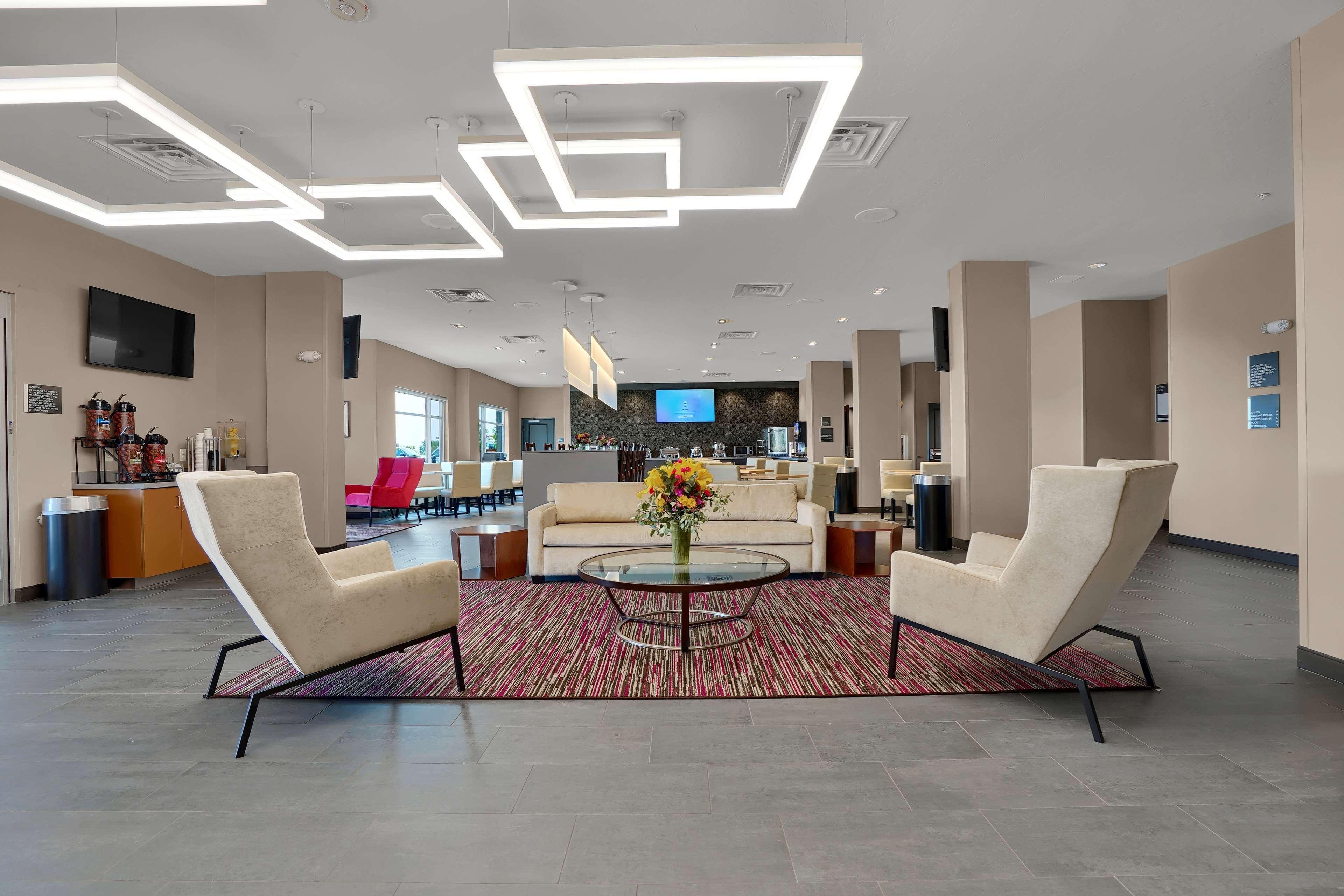 Best Western Plus Executive Residency Phoenix North Happy Valley Exterior photo