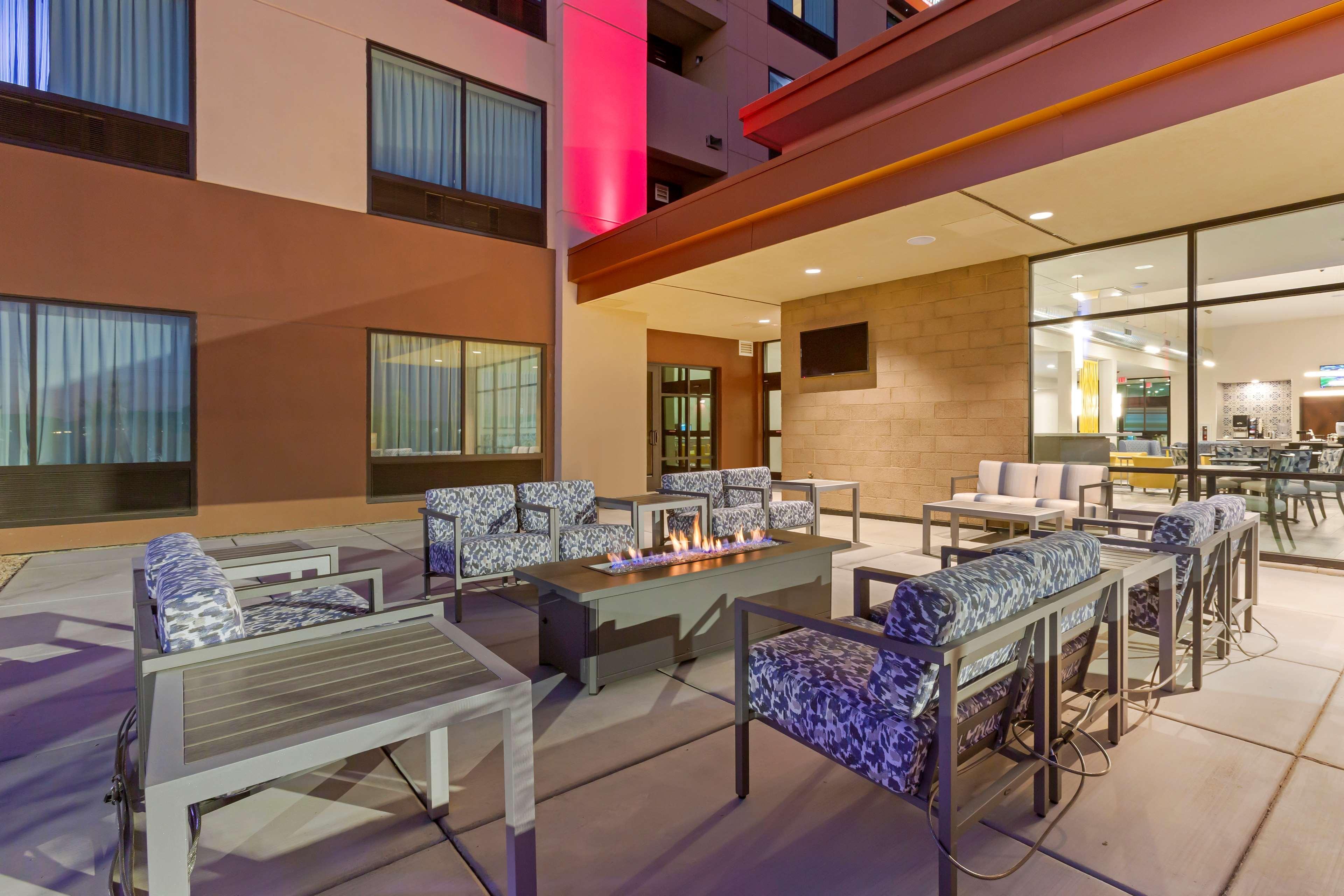 Best Western Plus Executive Residency Phoenix North Happy Valley Exterior photo