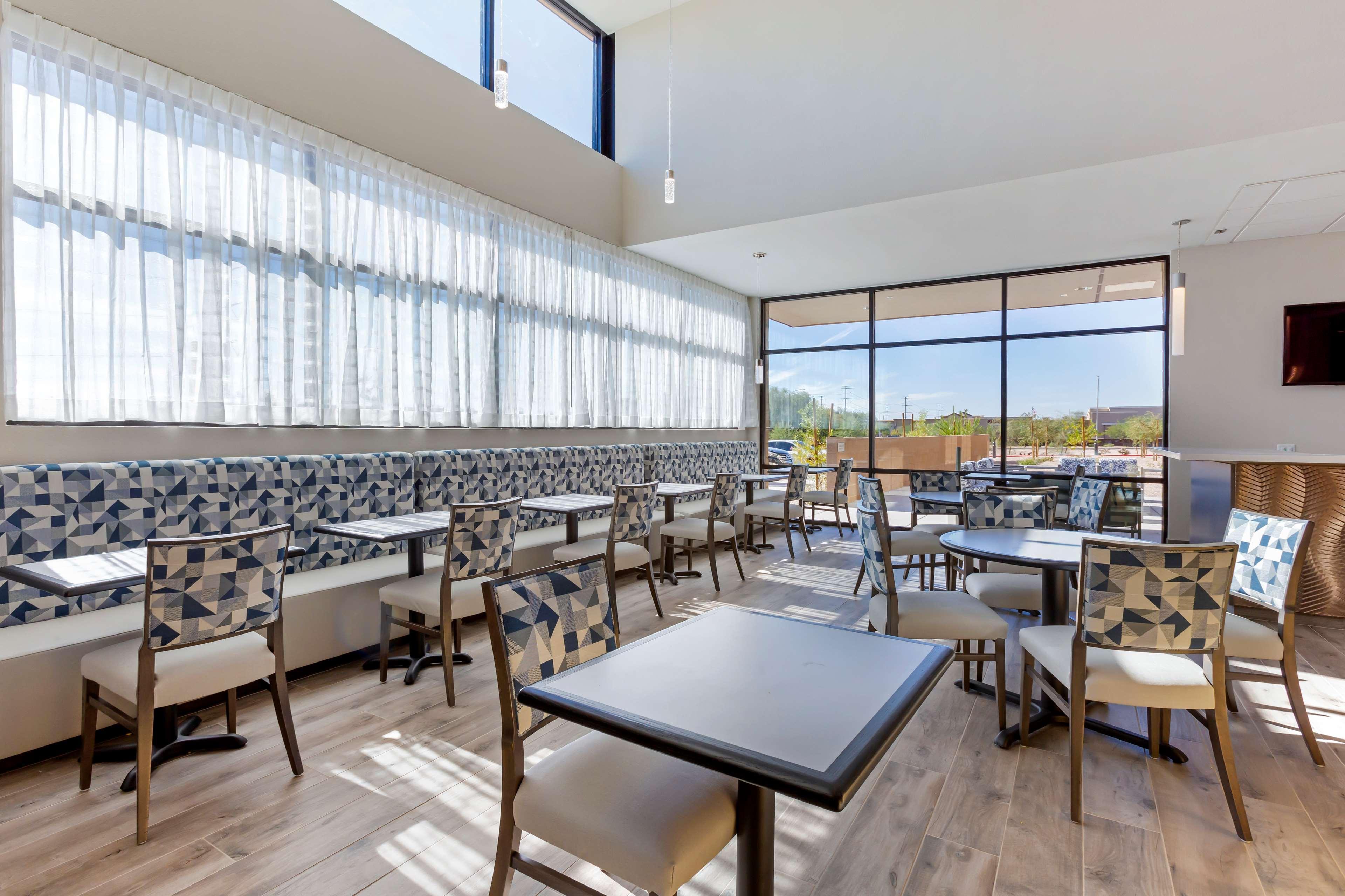 Best Western Plus Executive Residency Phoenix North Happy Valley Exterior photo